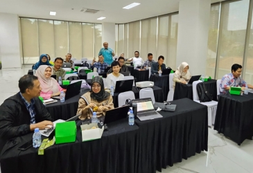 Perwakilan LP3M IBT Pelita Indonesia Ikuti Rapat Kerja Penyusunan Buku Panduan Kurikulum OBE Infokom dari APTIKOM Pusat